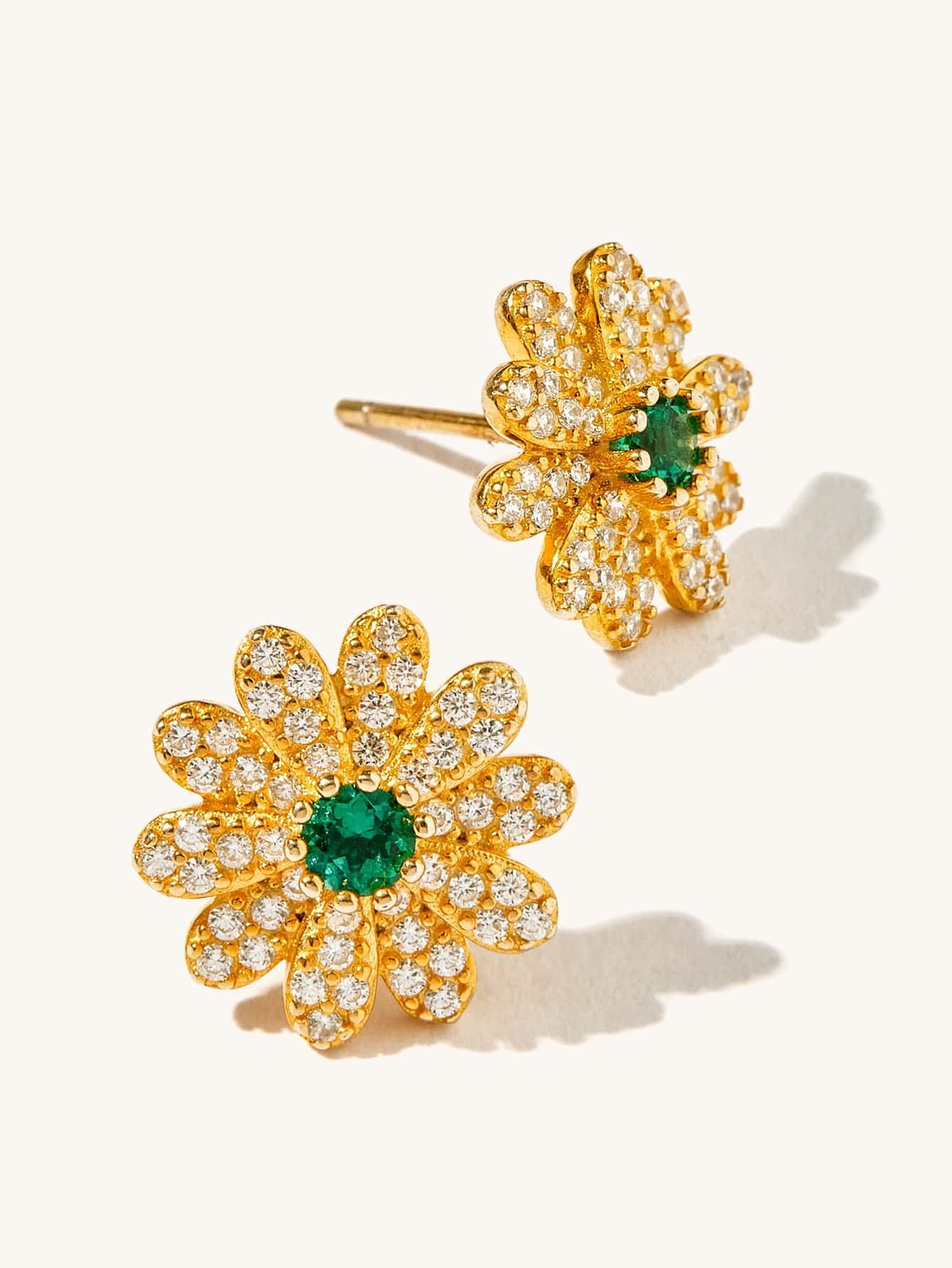 925 Sterling Silver Gold-Plated Lab-Grown Emerald Daisy Flower Stud Earrings | Dainty Floral Green Gemstone Earrings