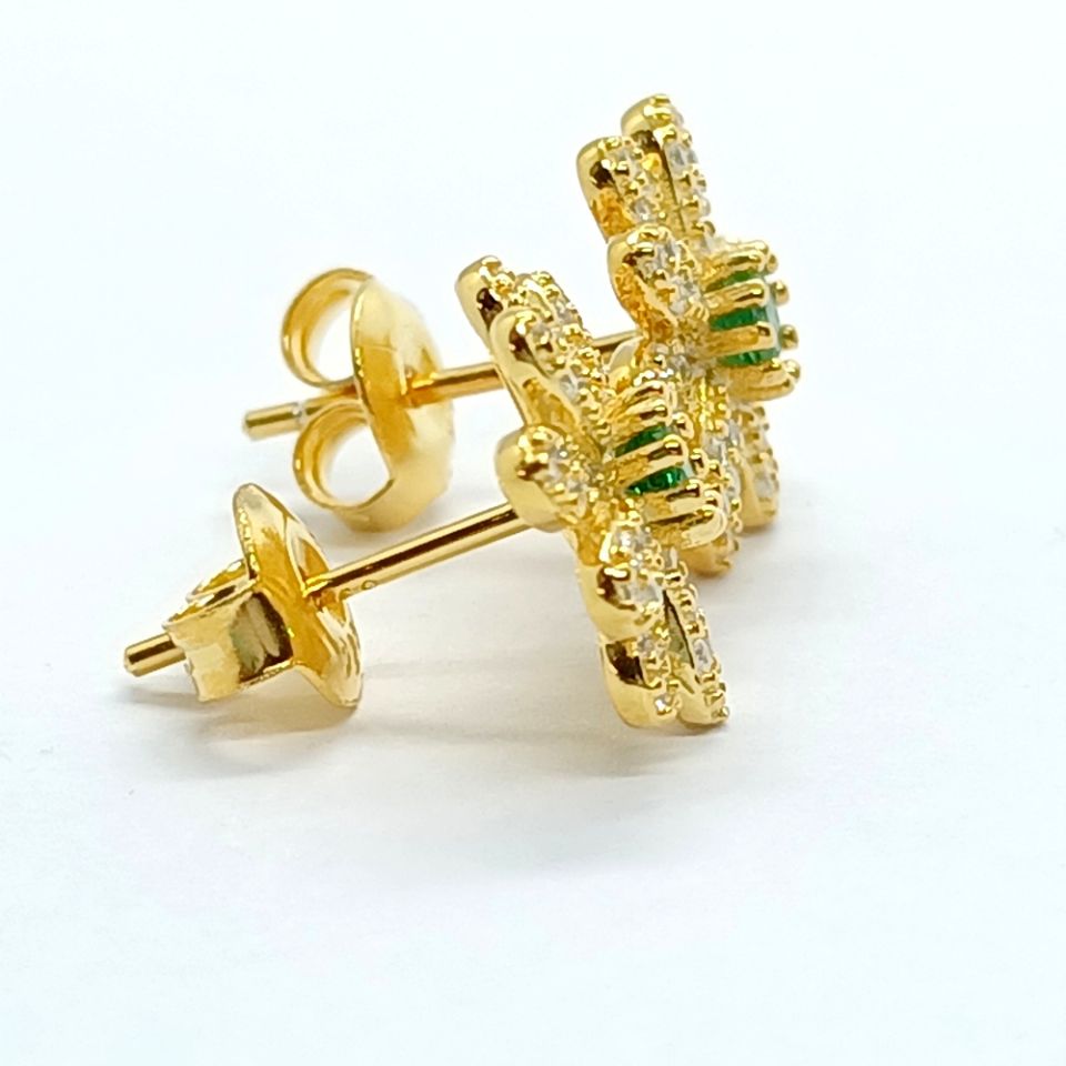 925 Sterling Silver Gold-Plated Lab-Grown Emerald Daisy Flower Stud Earrings | Dainty Floral Green Gemstone Earrings