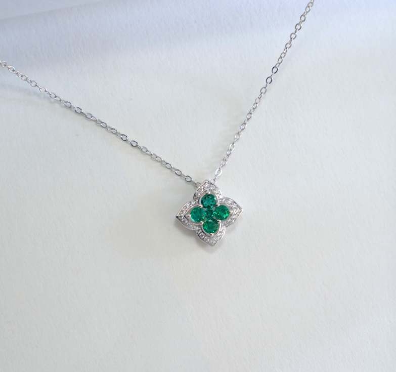 S925 Sterling Silver Lab Grown Emerald Four Leaf Clover Pendant Necklace